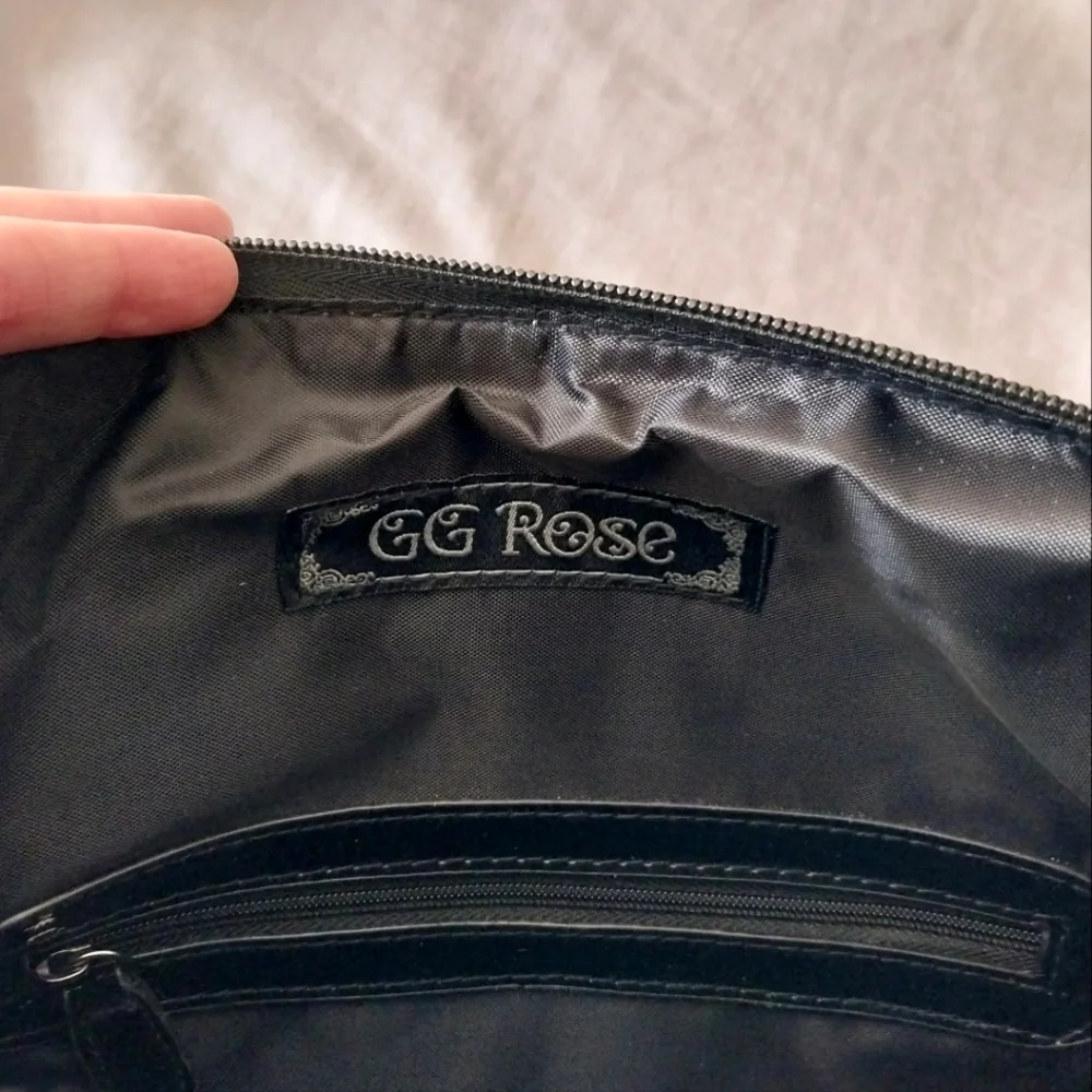 GG Rose Rock Rebel goth black vinyl quilted spider purse - Picture 8 of 11